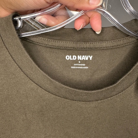 Old Navy Men’s Soft-Washed Long-Sleeve Rotation T-Shirt Bundle Size S NWT - Picture 5 of 10